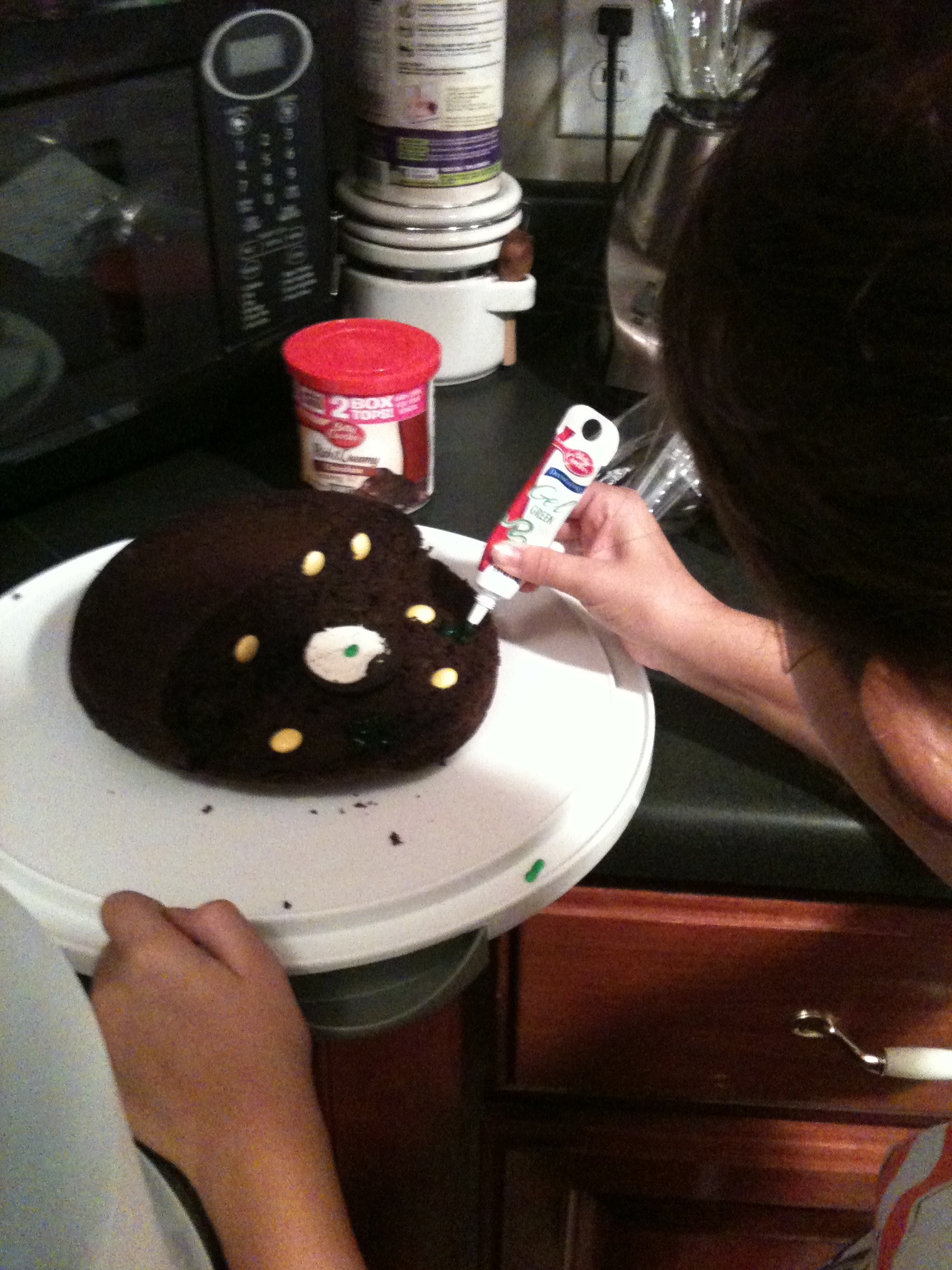 Animal cell cake.