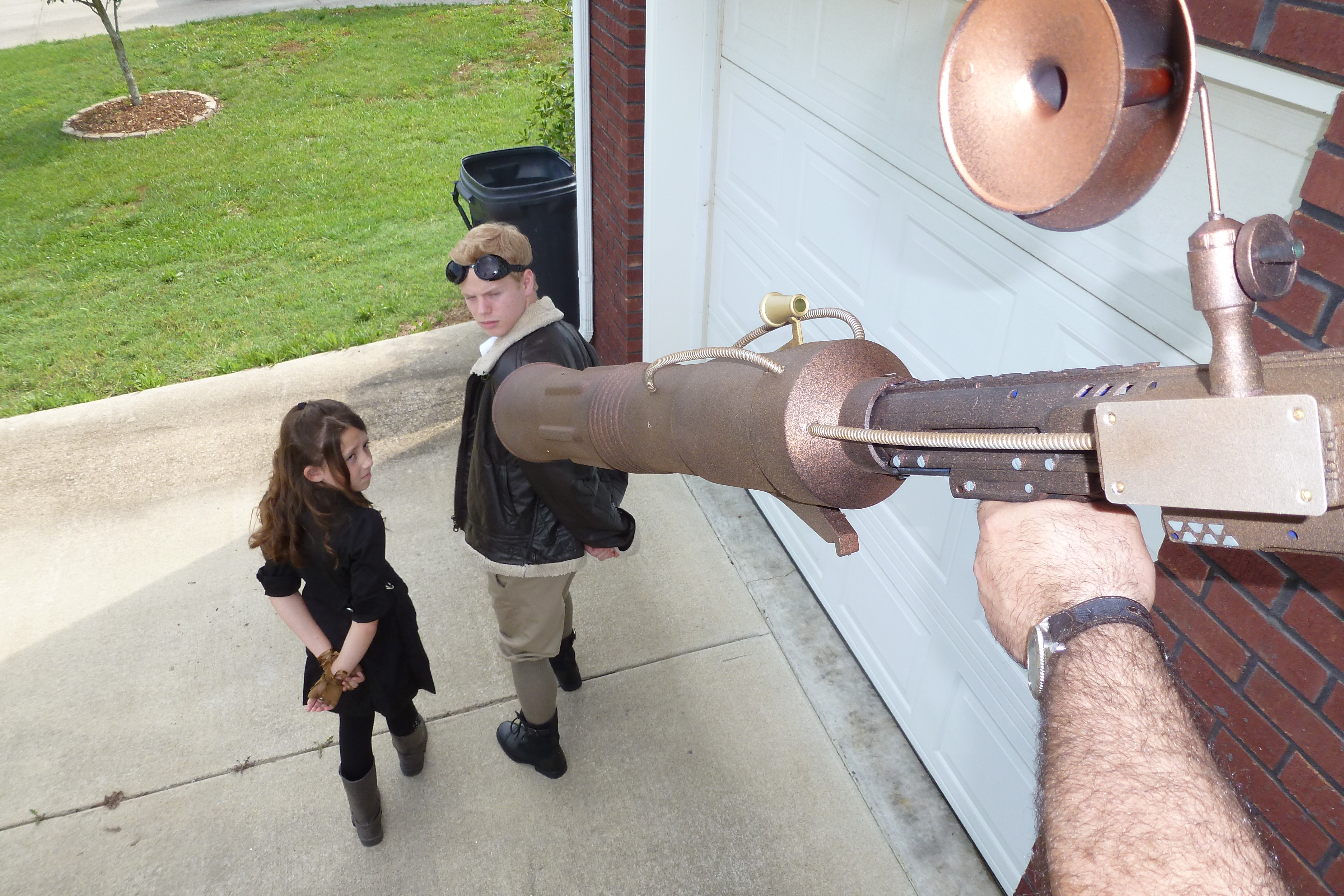 Ian and Callie being taken away....by Dad.